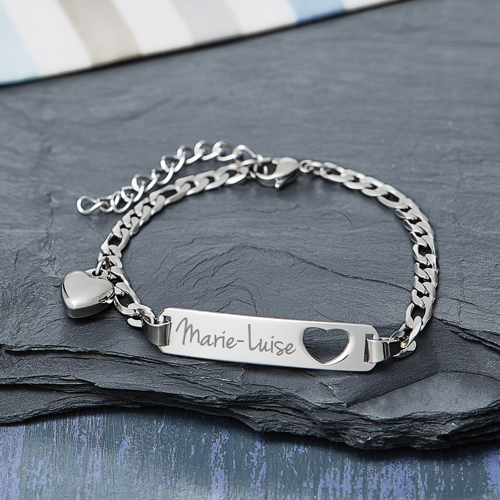 Silber Armband mit Herzstanze - Name Gravur