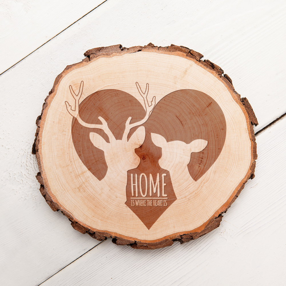 Baumscheibe mit Gravur - Home is where the heart is, Waldmotive, Türschild, Geschenke für Männer, Baumscheibe gravieren